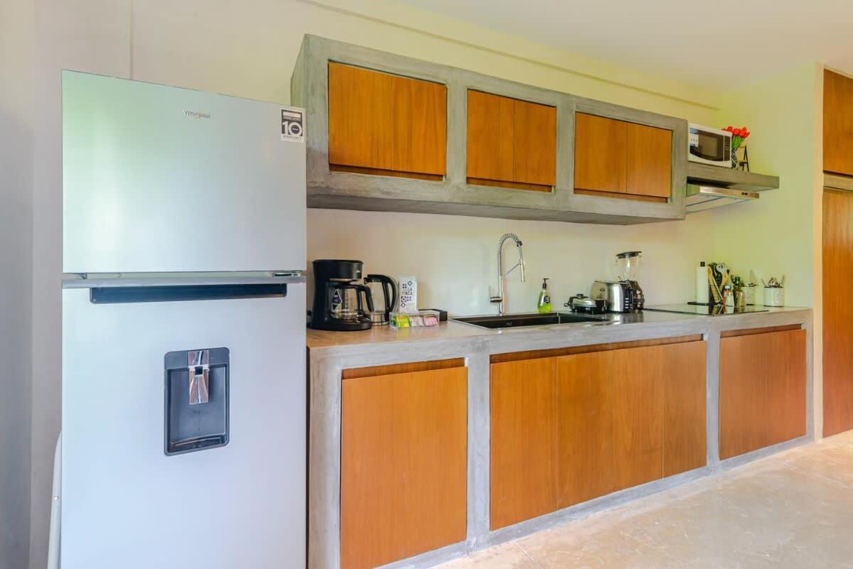 Near New Ximbal 4 Guest Pool Fast Wifi Tulum