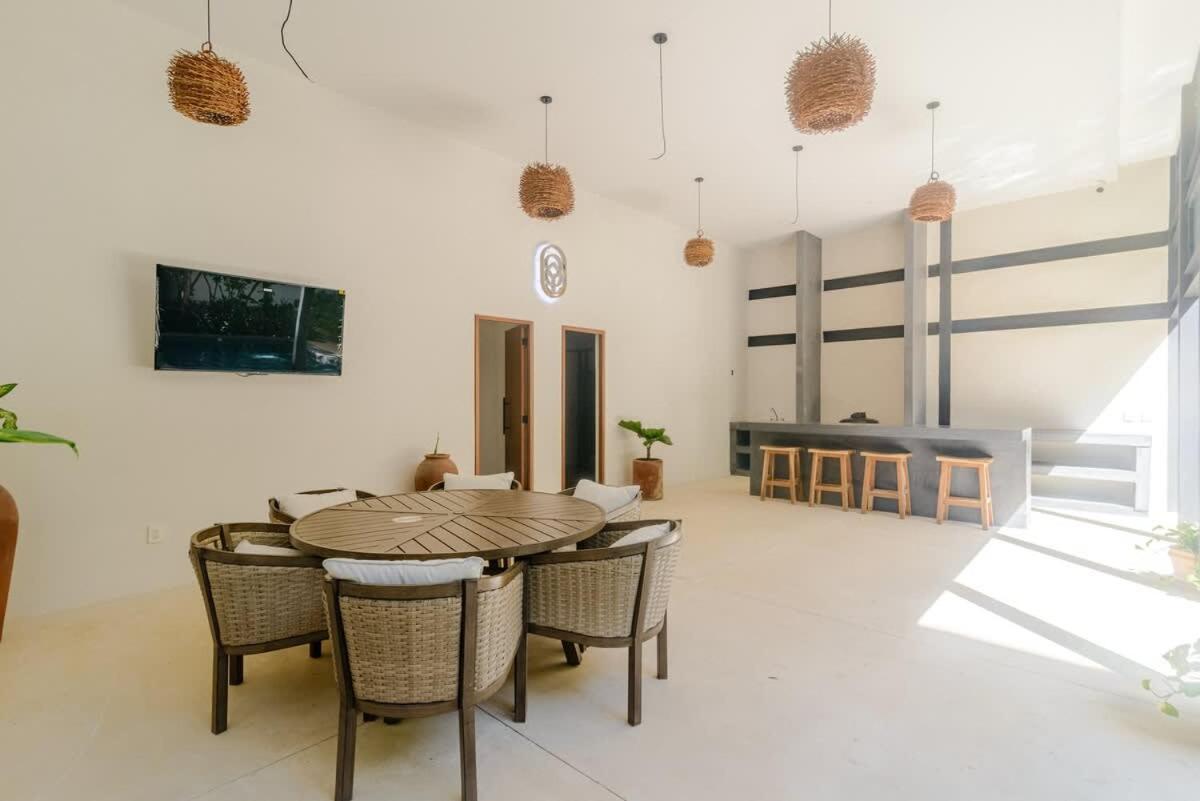 Near New Ximbal 4 Guest Pool Fast Wifi Apartment *